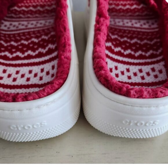 Brand New Crocs Classic Cozy Sandals  Fuzzy Slippers Holiday Sweater Men's 11 - Picture 4 of 9